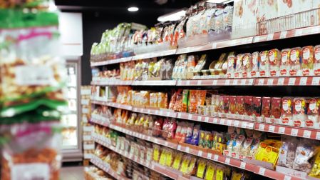 FMI advierte que alza de precios en productos básicos es más persistente de lo previsto