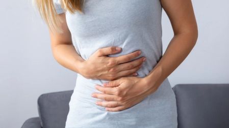 A diferencia del hambre emocional, el hambre física suele acompañarse de señales físicas