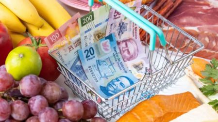Cebolla y jitomate golpean el bolsillo: sube 5.5% el costo de la canasta alimentaria.