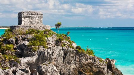 Incremento del Derecho de No Residente de 17.8% afectará sector turismo, advierte experto