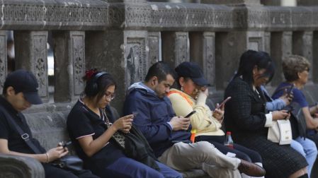 Mexicanos tienen más apps bancarias, pero no ahorran, ¿por qué?