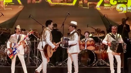 Los Tigres del Norte: Historia