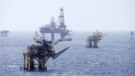 Pemex reduce 43% envíos a Estados Unidos; cambia la prioridad en crudo