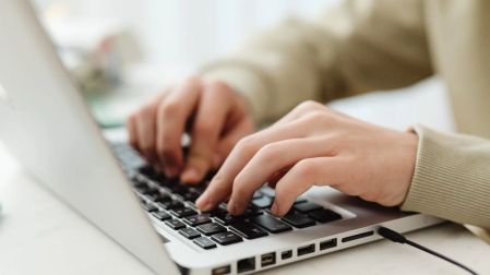 IA es gran ayuda para aprender y practicar otro idioma, pero no lo resuelve todo