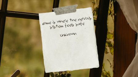 Frase: la nostalgia como termómetro de felicidad