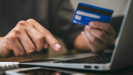 Se adoptarán de forma masiva los pagos digitales, aseguró José Merino