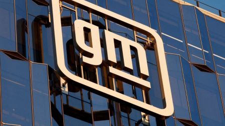 General Motors acelera su apuesta por la IA, autos autónomos y electrificación.