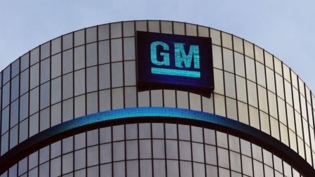 General Motors acelera su apuesta por la IA, autos autónomos y electrificación.