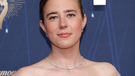 La hija de Bryan Cranston ha construido una carrera televisiva que incluye Breaking Bad y The Pitt, demostrando que su apellido es apenas una parte de su historia profesional.