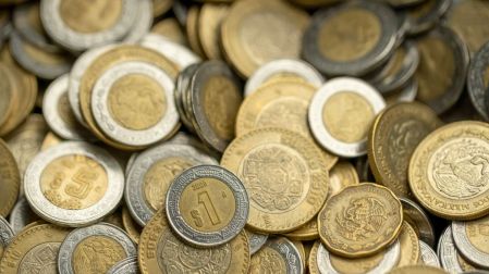 Peso mexicano sufre depreciación ante expectativa de la decisión de la Fed