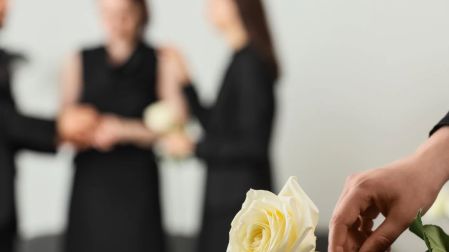 ¿Se heredan? Esto pasa con las deudas del SAT cuando muere un familiar.
