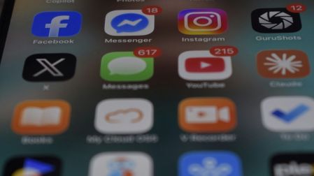 Plataformas digitales deberán reforzar la protección de menores en México.