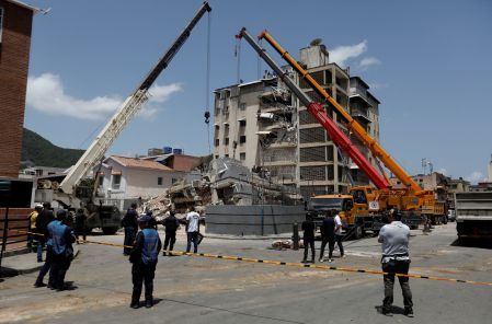 EU suspende sanciones económicas a Venezuela, para facilitar labores de rescate