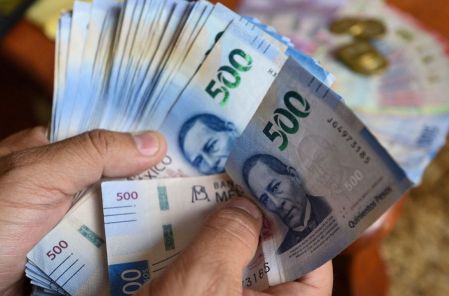 Gasto social marca récord en el primer semestre; alcanza 2.4 billones de pesos.