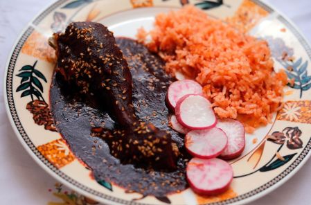 Menos hogares en México se quedaron sin comida por falta de dinero: Inegi.