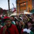 Aficionados se reúnen en la plaza de Garibaldi para ver jugar a la selección mexicana en contra de corea.