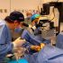 Con el trabajo de cuatro oftalmólogas y el uso de sus ocho quirófanos, el hospital busca devolver la autosuficiencia a los pacientes de la tercera edad e reincorporarlos a su vida diaria.