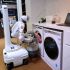 De la fábrica al hogar: China presenta robots humanoides que trabajan y ayudan en casa.