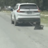 Arrastran a perro desde una camioneta en Hidalgo