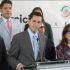 el Canciller también envió un abrazo solidario a los periodistas que cubren las actividades legislativas, quienes durante años convivieron con Garfias en el seguimiento de la vida política y parlamentaria del país.