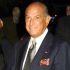 Con una mezcla de sofisticación europea, raíces caribeñas y un marcado gusto por el color, Oscar de la Renta creó una identidad propia en la moda.
