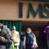 Reportes en Centros de Trabajo revelan deficiencias estructurales en el suministro de insumos básicos y en la capacidad de atención en las unidades médicas del IMSS.