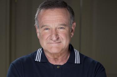 El actor murió en el 2014. Te decimos qué enfermedad padecíaRobin WilliamsRobin Williams died in 2014 at age 63. The Oscar-winning actor and comedian took his own life after battling severe depression and was later found to have Lewy body dementia.***Robin Williams murió en 2014 a los 63 años. El actor y comediante ganador del Óscar se quitó la vida tras luchar contra una fuerte depresión y posteriormente se reveló que padecía demencia con cuerpos de Lewy.