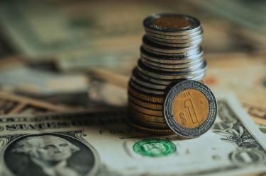 Superpeso regresa: así beneficia y afecta a la economía, empresas y bolsillos de los mexicanos.
