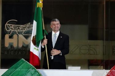 Mauricio Tabe encabezó la ceremonia del Grito de Independencia en Miguel Hidalgo