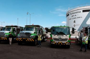 ASA suministra combustibles de aviación de manera segura y eficiente y con altos estándares de calidad.