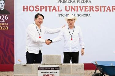 El gobernador Alfonso Durazo y el secretario Mario Delgado, encabezaron la firma del convenio para fortalecer el enfoque de la Universidad Tecnológica de Etchojoa.