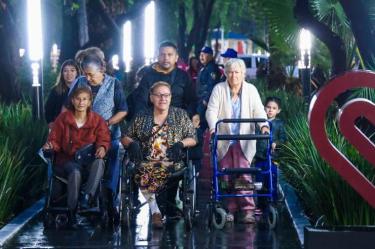 Se inauguró un nuevo sendero de un kilómetro sobre la avenida 314, el cual incluyó la colocación de más de 400 luminarias, la rehabilitación del camellón con piedra de recinto y la renovación de la cancha deportiva local.