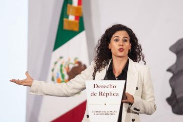 Luisa María Alcalde encabeza la conferencia Derecho de Réplica