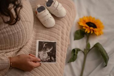 Salud mental perinatal: ¿Por qué las mamás no deben vivir su embarazo solas?