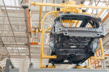 Producción automotriz en México cae 3.7% en mayo; se fabricaron 14 mil vehículos menos