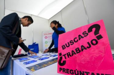 Peso de reformas fiscales y laborales frena empleo en pequeñas y medianas empresas