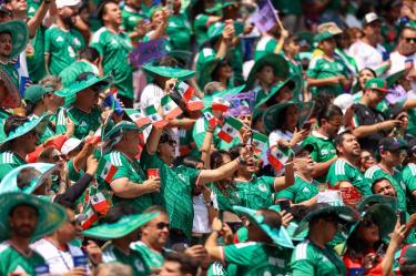 El 62% de los mexicanos en estadios pagarán con crédito la experiencia del Mundial