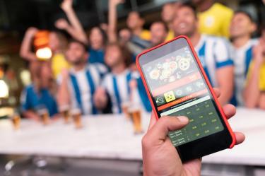 Mundial 2026 dispara el interés por apuestas en línea, pero preocupa el acceso de menores.