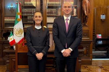 Carlos Torres Rosas, nuevo director de Nafin y Bancomext