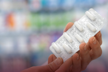 Cofepris implementó la vía regulatoria abreviada para la emisión de registros sanitarios de insumos de salud en México.