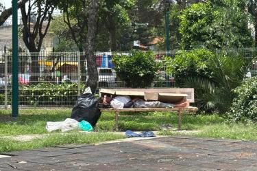 El parque y sus alrededores son utilizados como tiradero clandestino.
