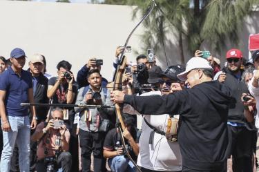 Julio Menchaca inauguró Ciudad Deportiva