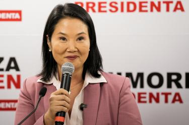 Keiko Fujimori, tras cuatro intentos presidenciales, alcanzó la presidencia de Perú en 2026, consolidando al fujimorismo como fuerza política decisiva.