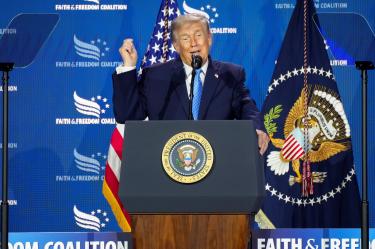 Trump impondrá arancel del 100% a países que cobren impuestos a servicios digitales de EU