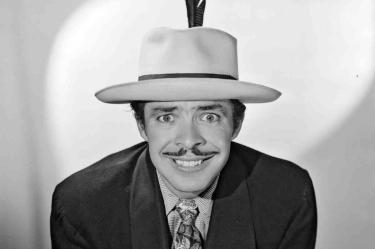 Biografía de Germán Valdés