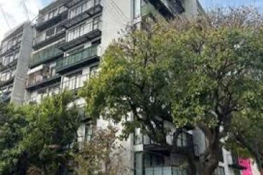A pesar de que la comunidad de anfitriones participó durante meses en mesas de trabajo y presentó diversas propuestas de regulación y registro, el gobierno capitalino optó por un modelo unilateral.