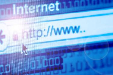 Aumenta la brecha en el uso de internet, alertan expertos.