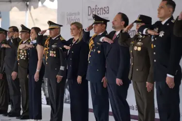 La mandataria estatal enfatizó que portar el uniforme de la corporación representa una convicción trascendental