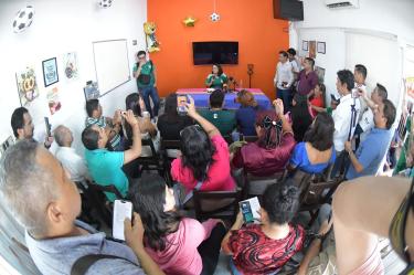 Beatriz Mojica explicó que los recorridos forman parte de las directrices del partido para que los aspirantes registrados mantengan el diálogo con la ciudadanía