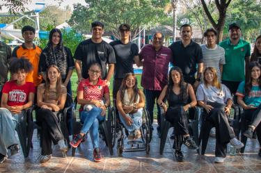 Andrés Mijes se reunió con jóvenes atletas de distintas disciplinas